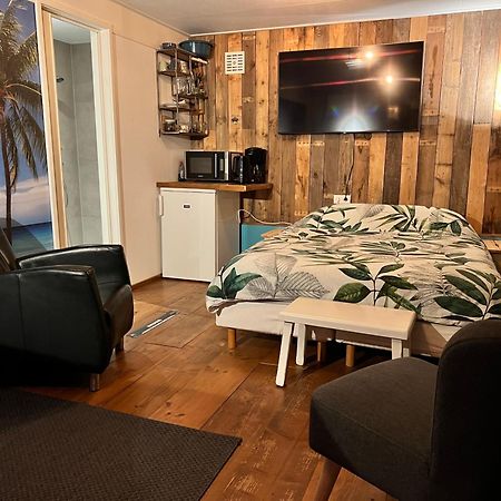 Beach House Met Badkamer, Boxspring & Airco Schoonebeek Bagian luar foto